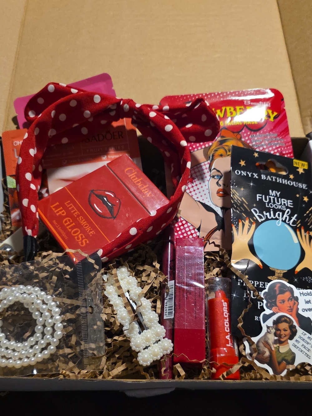 BNWT 12-Pc Retro Rockabilly Beauty & Accessory Mystery Gift Bundle Set